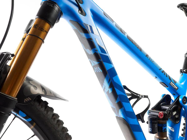 protecting carbon fiber bike frame
