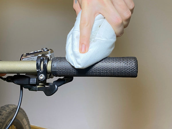 how to clean rubber handlebar grips