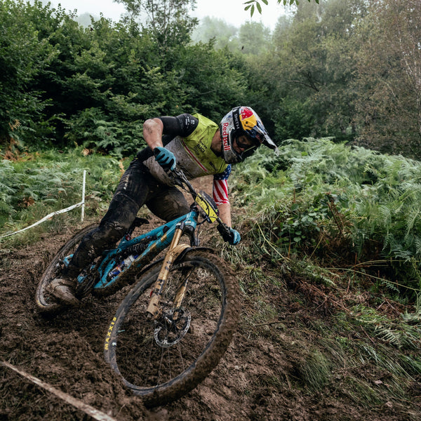 downhill mountain women's mountain biking gear