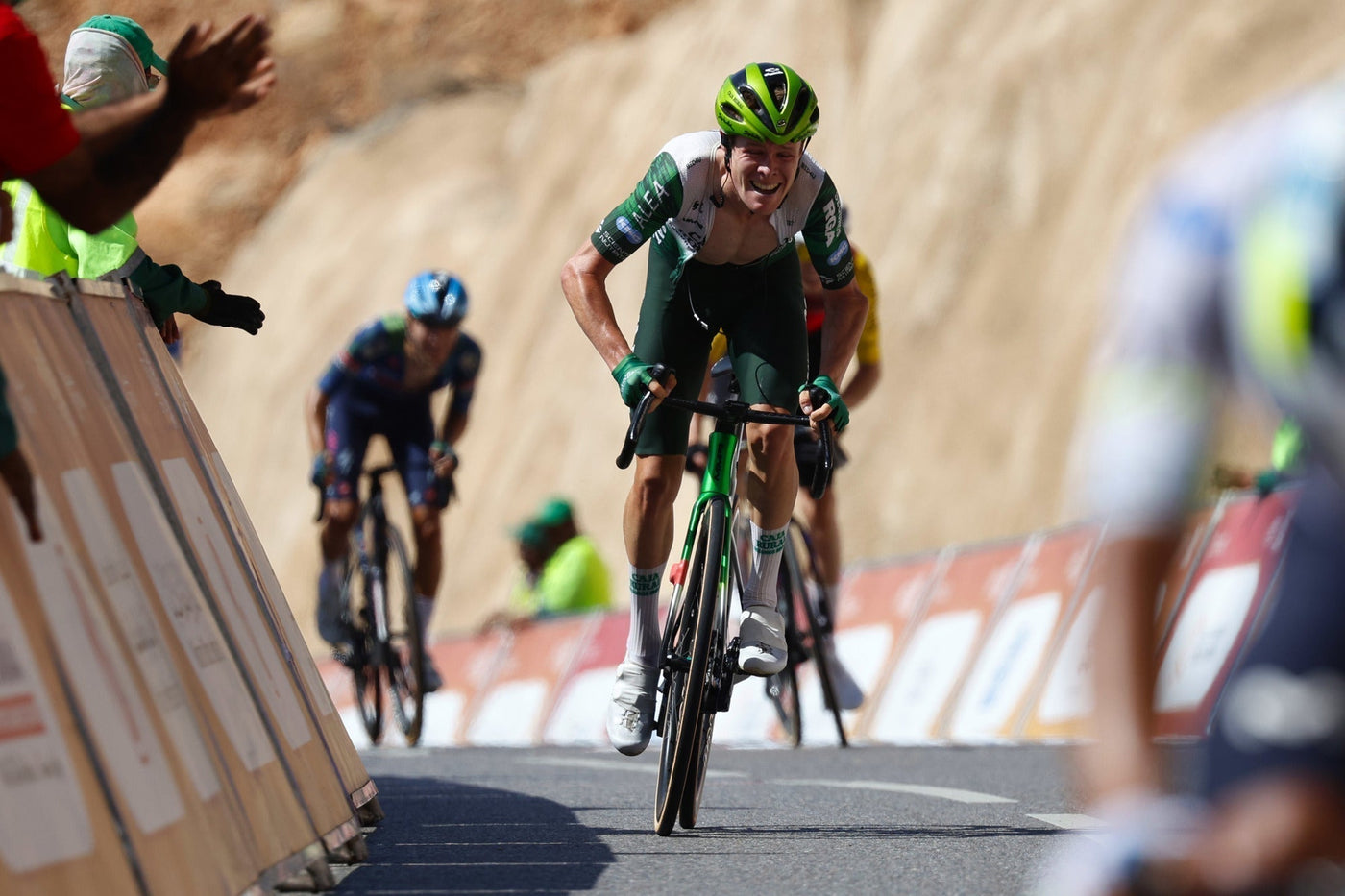 How a pro rider chooses and wraps bar tape