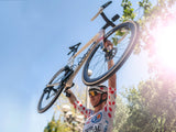 AMS Tessel Bar Tape in White color, 2.5mm as the KOM during 2026 Tour de France Alex Molenaar