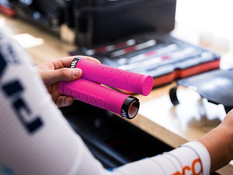 AMS RISE MTB Griffe – Pink