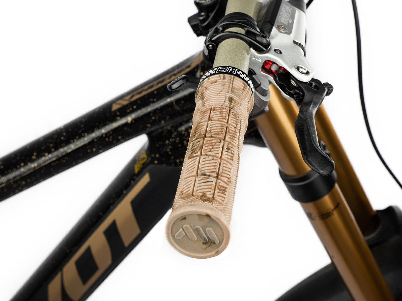 All Mountain Style Rise Bernard Kerr Grips Beige 132 mm