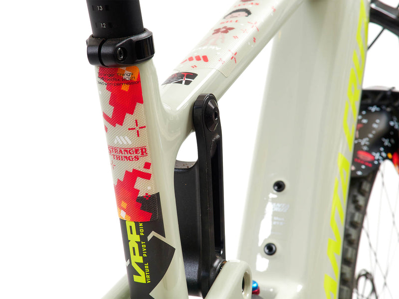 AMS X Stranger Things 8-bit Extra Size on the seat tube