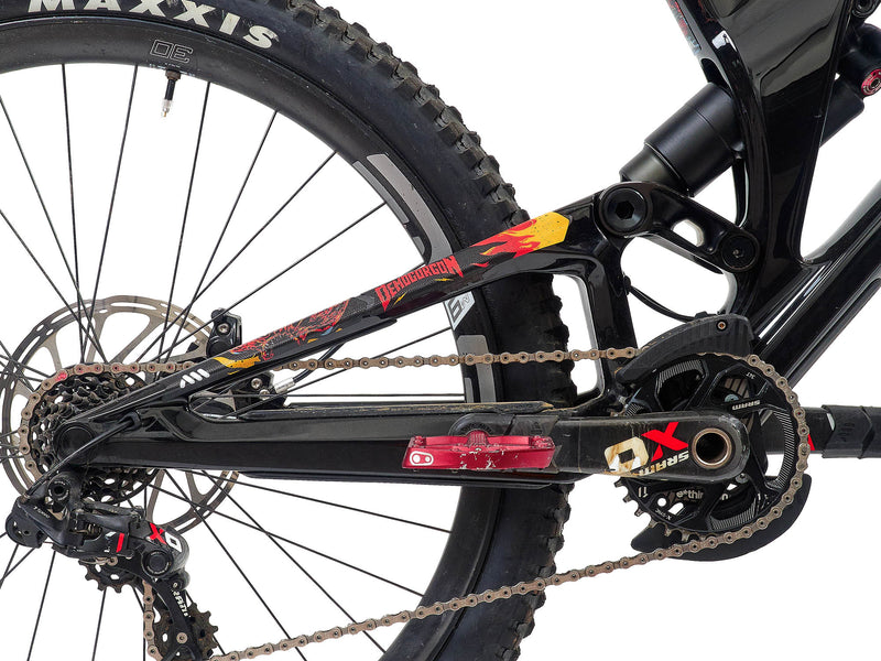 AMS X Stranger Things Demogorgon Black Background Extra Size on chainstay