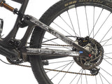 AMS X Velo Solutions Pump for Peace Frame Guard Extra in White on the seat stay